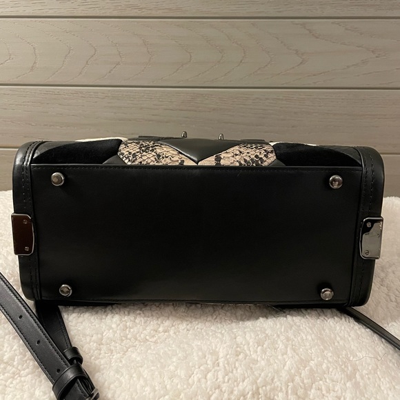 Coach Retail Quilted Exotic Swagger 27 - Rare item in black white and snakeskin - Picture 9 of 13